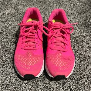Pink Nike Pegasus 31